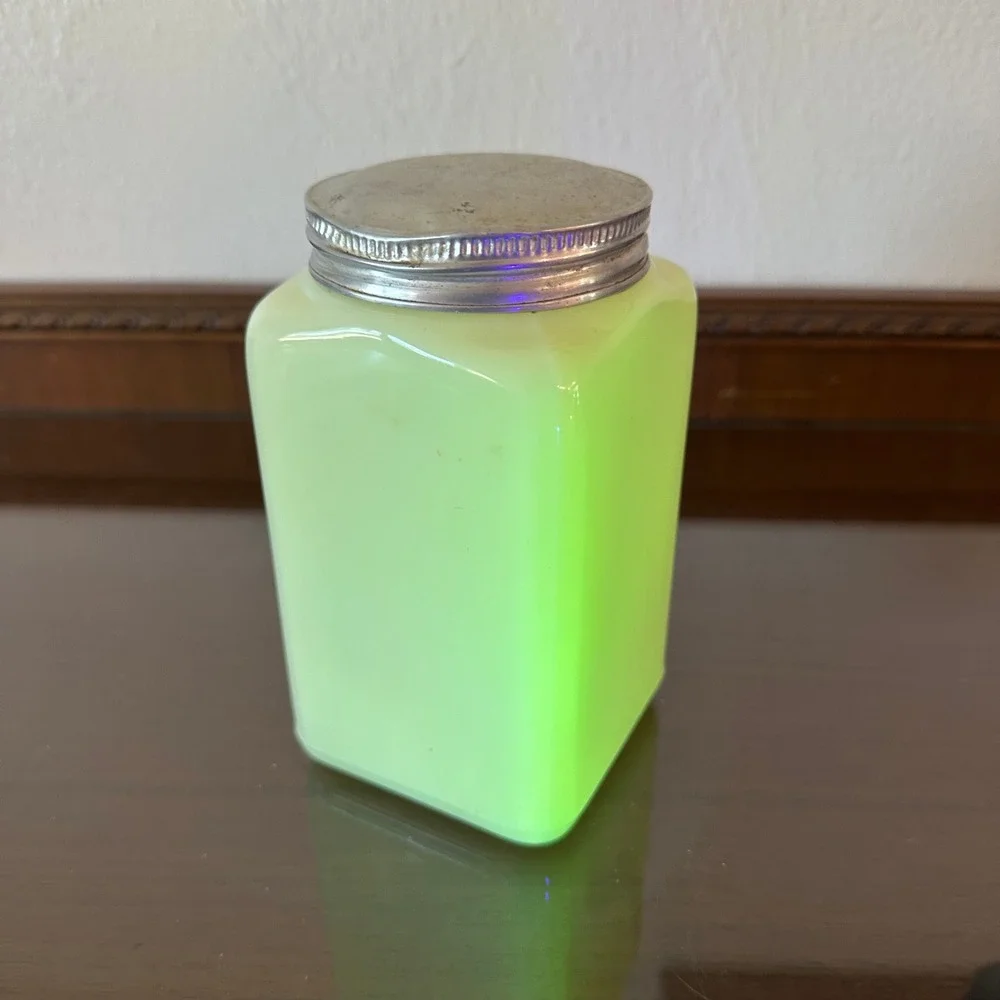 McKee Custard Glass Canister 28oz Uranium Glass Glows Green‎ Vintage Kitchen Jar